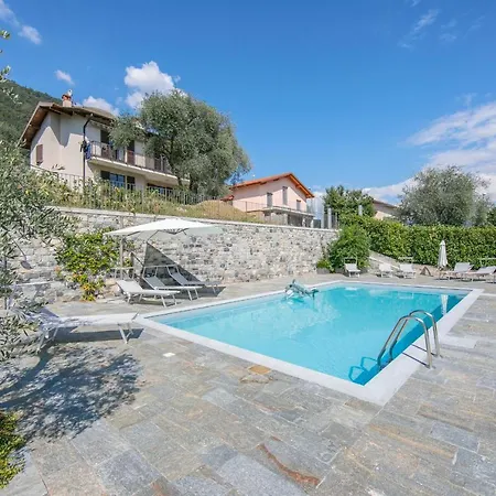Apartman Sleeps 6 Pool Air Con Ossuccio