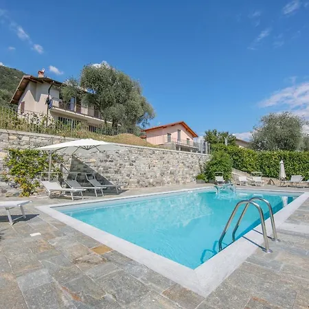 Apartman Sleeps 6 Pool Air Con